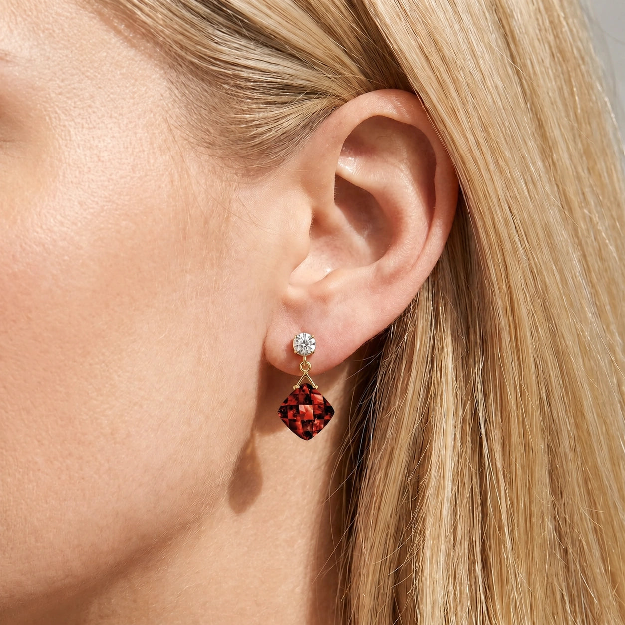 Yellow Gold Garnet & Diamond — Mariadelia