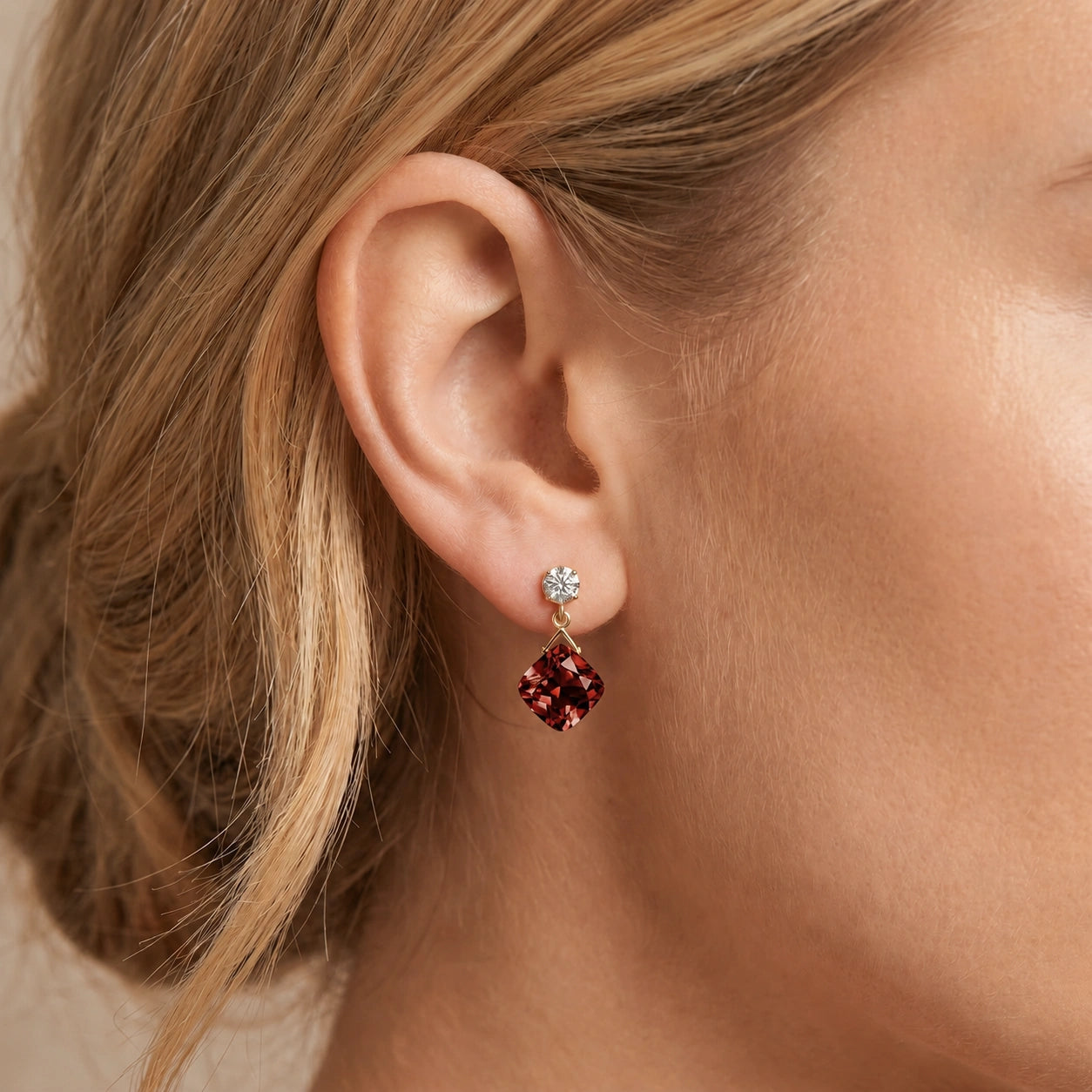 Yellow Gold Garnet & Diamond — Mariadelia