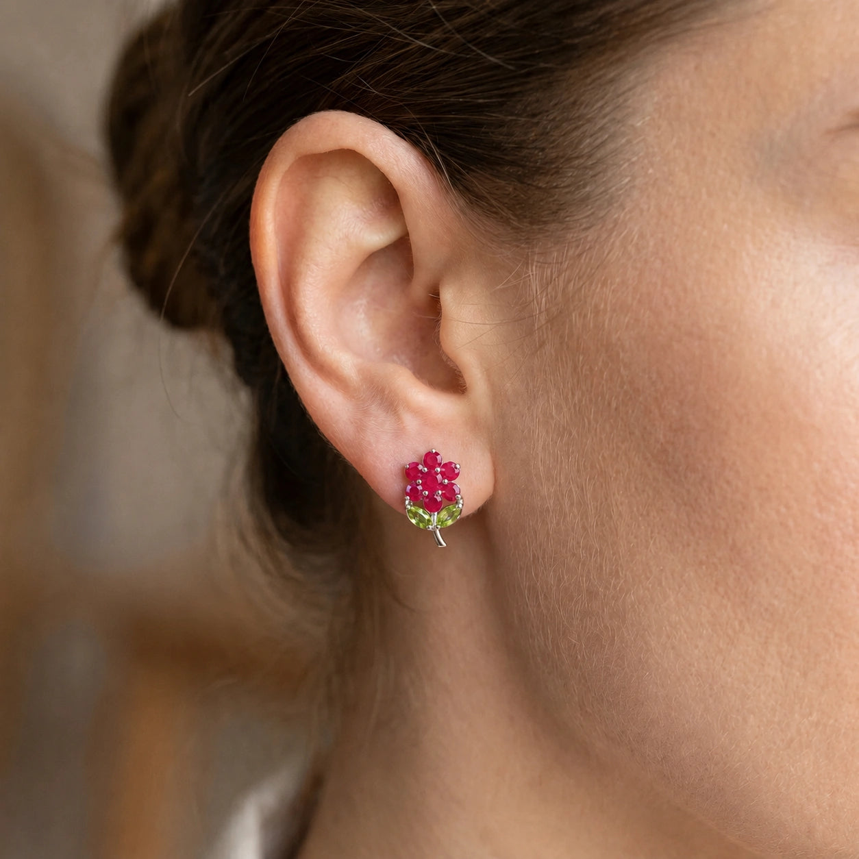 White Gold Peridot & Ruby — Mariademetra