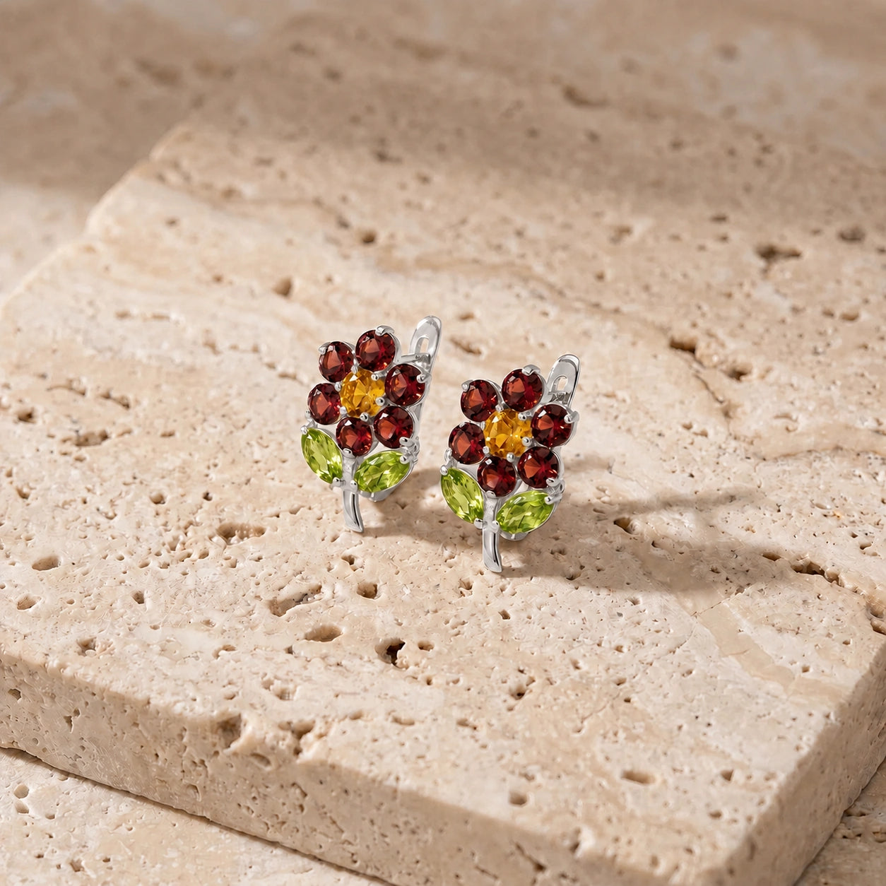 White Gold Peridot & Garnet & Citrine — Mariademetra