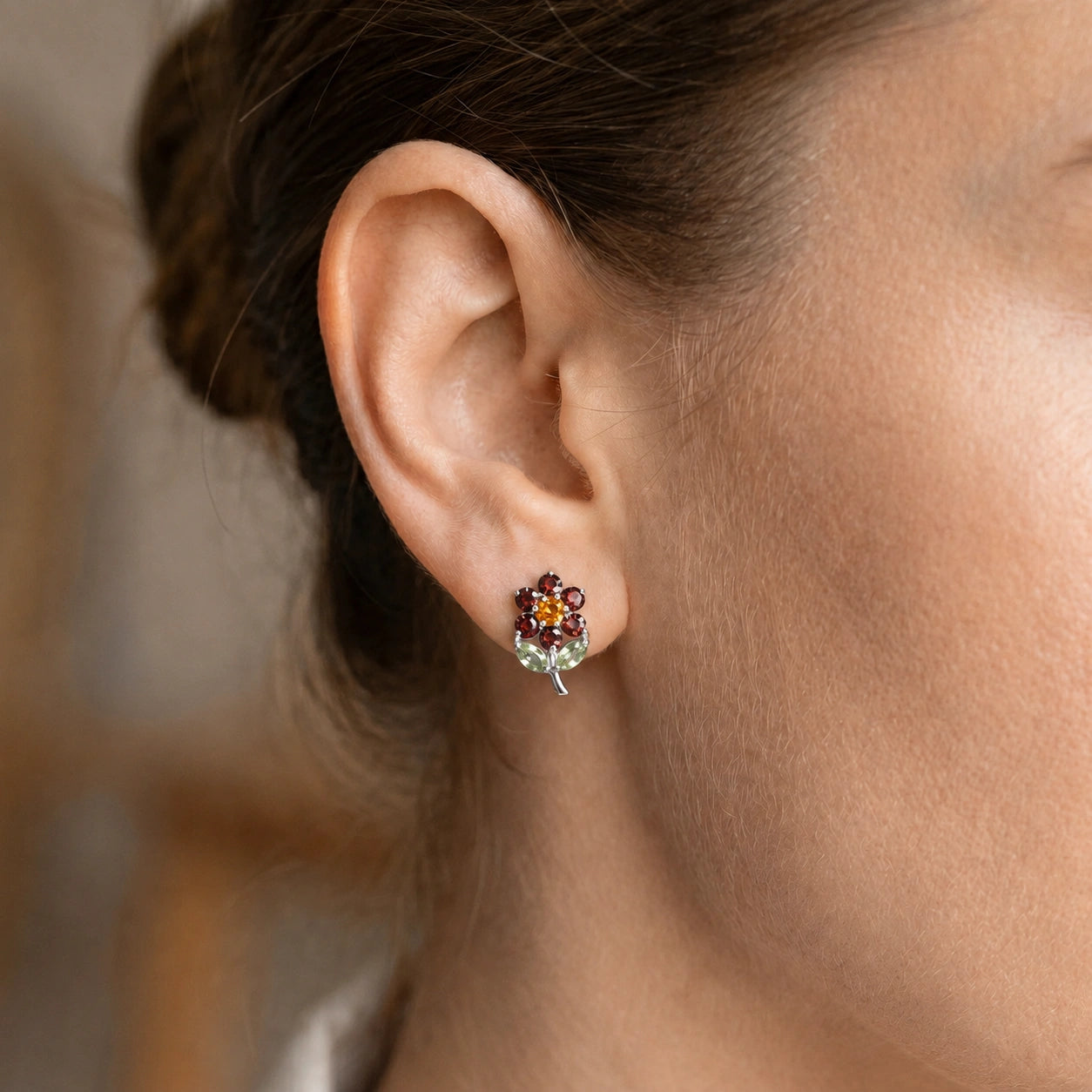 White Gold Peridot & Garnet & Citrine — Mariademetra