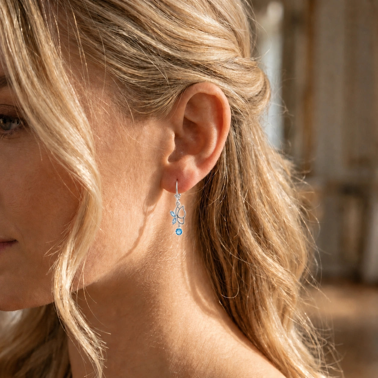 White Gold Blue Topaz — Mariadesideria
