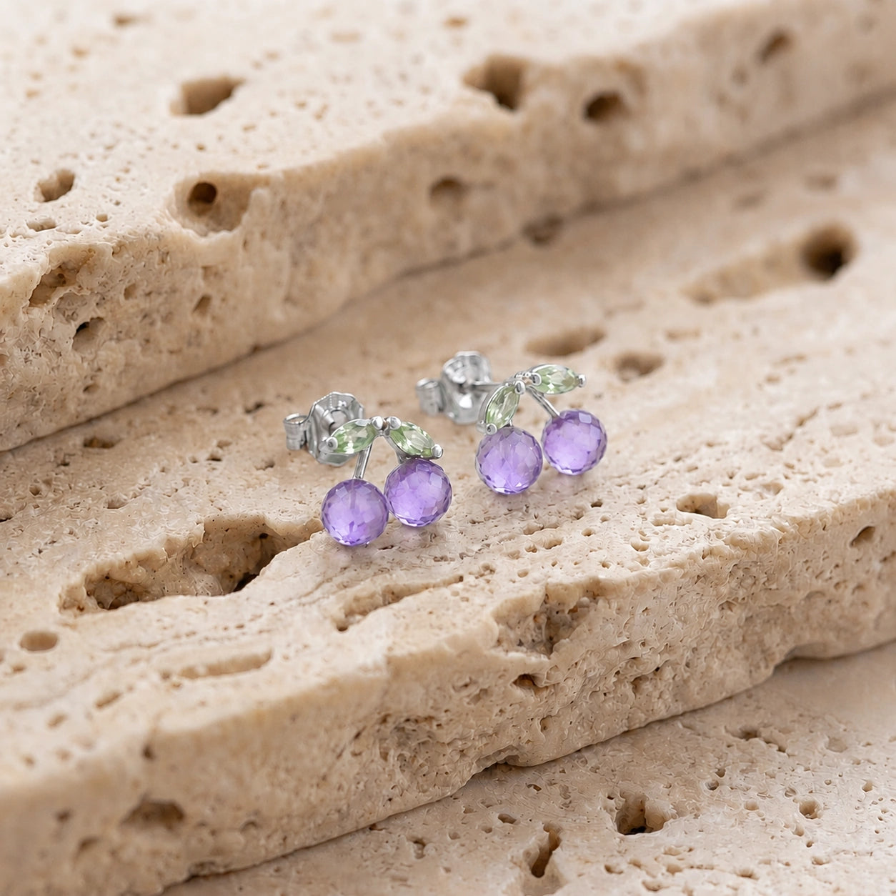 White Gold Peridot & Amethyst — Mariadiodata