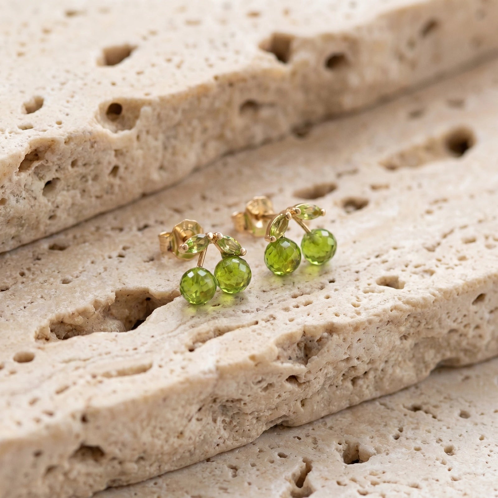 Yellow Gold Peridot — Mariadiodata