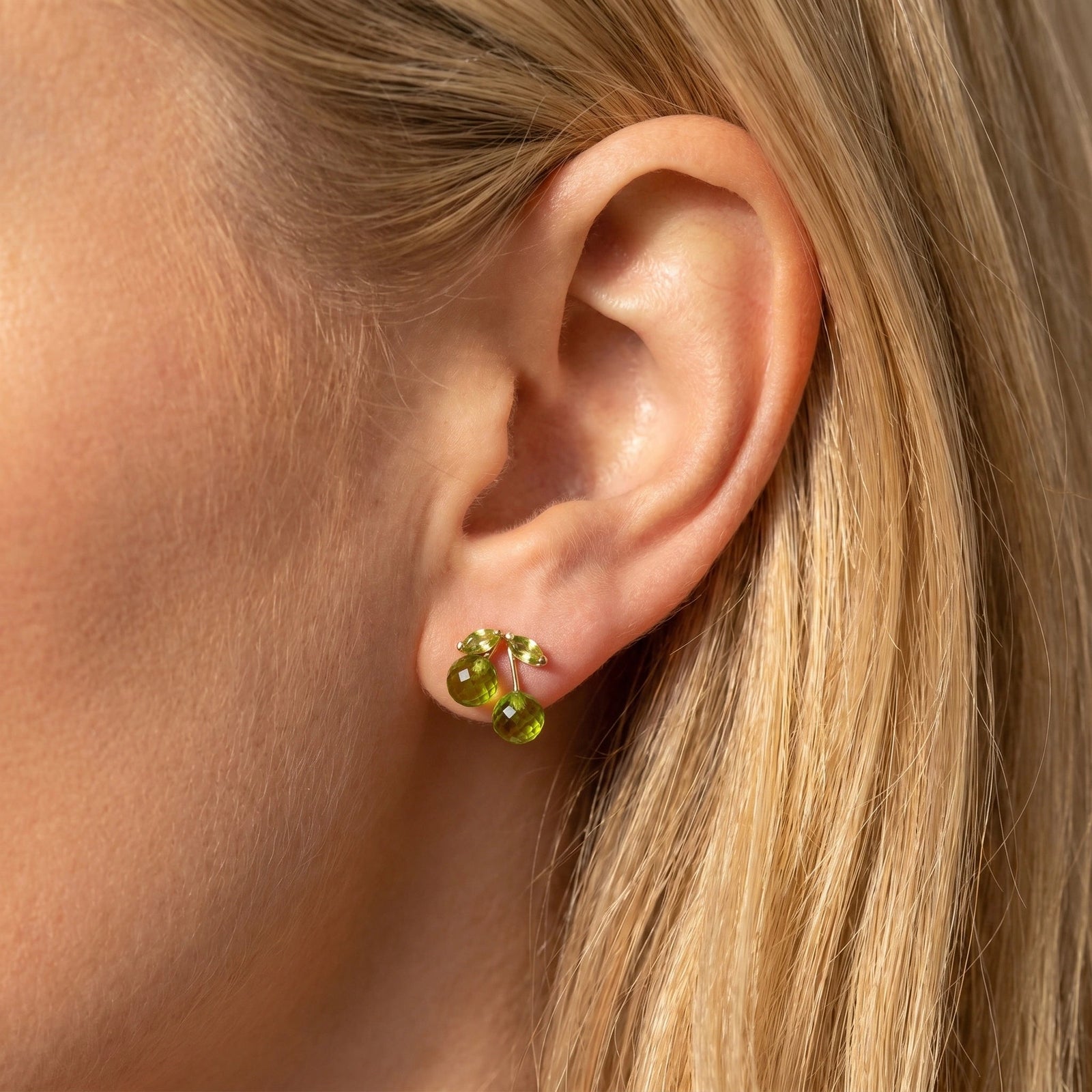 Yellow Gold Peridot — Mariadiodata