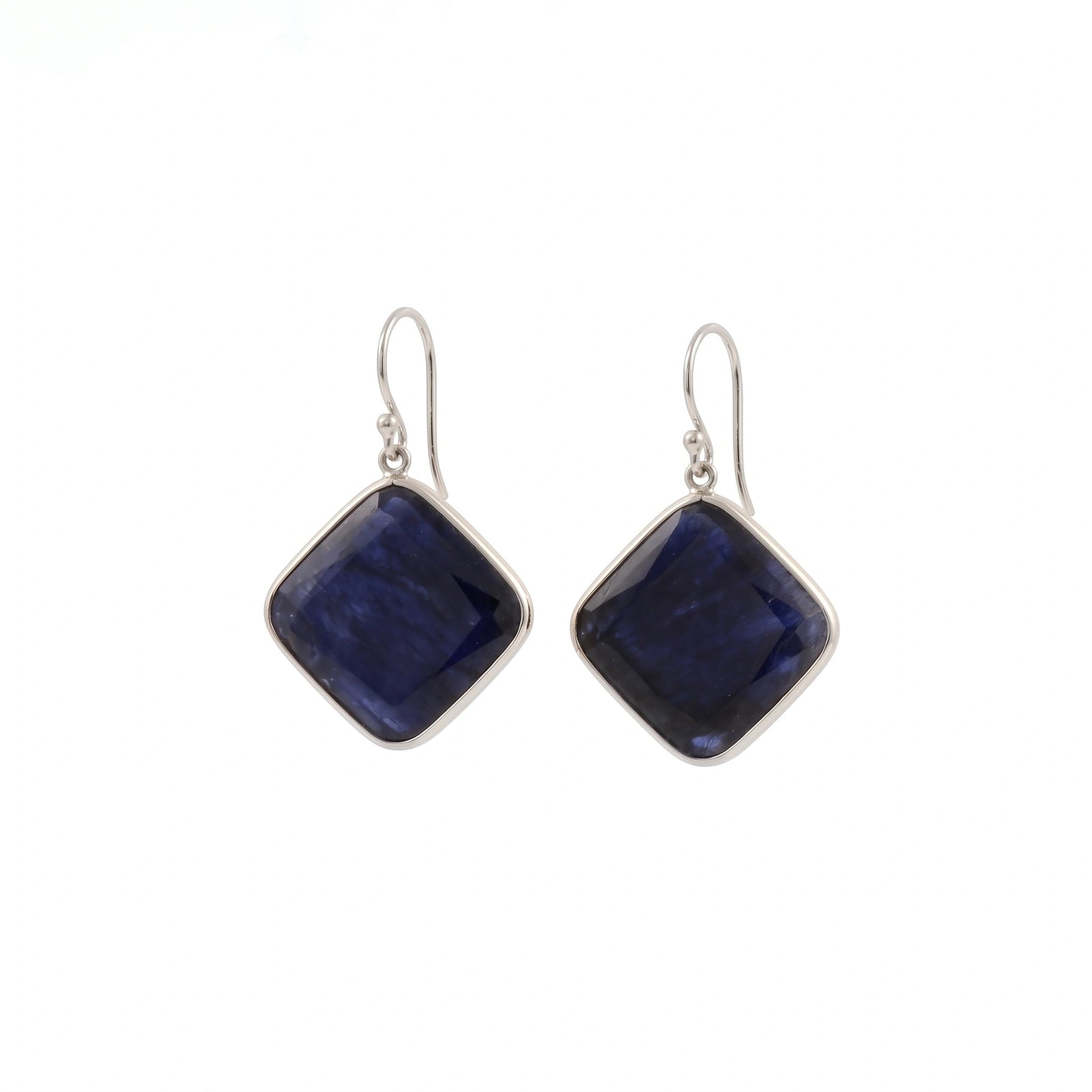 White Gold Sapphire — Mariadomitilla