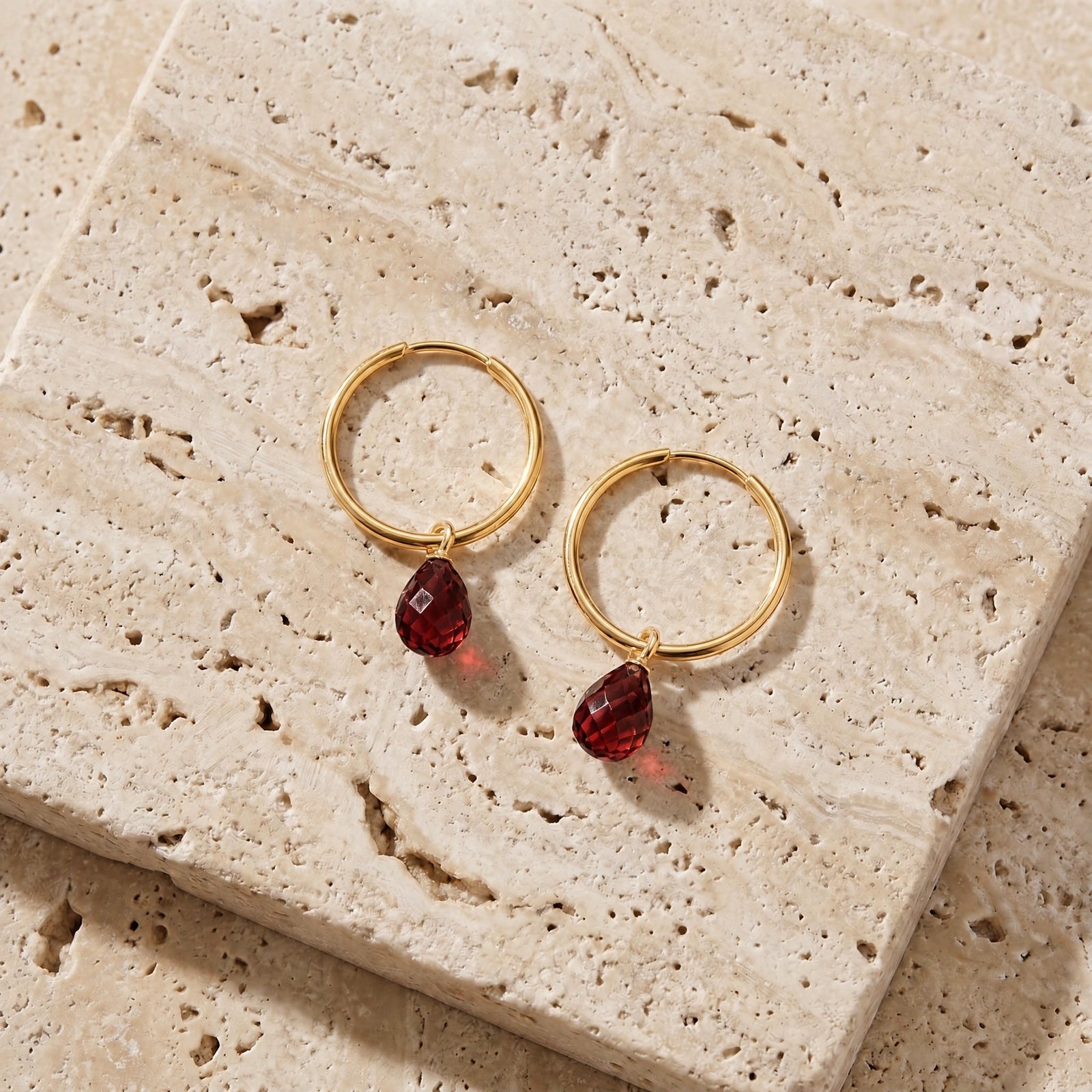 Yellow Gold Earrings Garnet 10K — Marisa