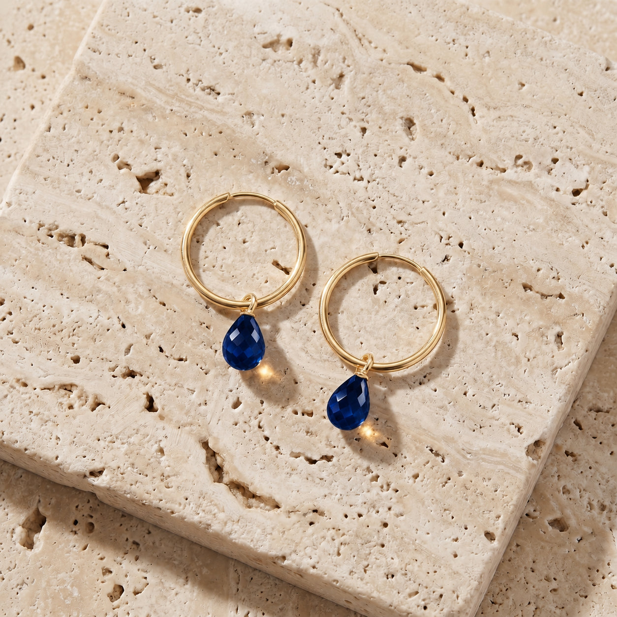 Yellow Gold Earrings Emerald 10K — Marisa