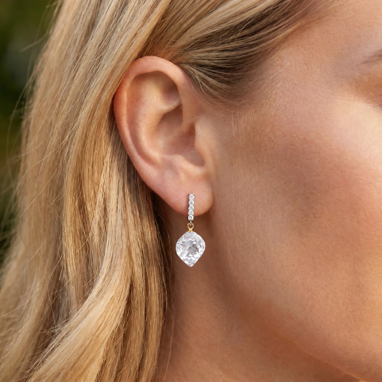 Yellow Gold Earrings White Topaz 10K — Ofelia