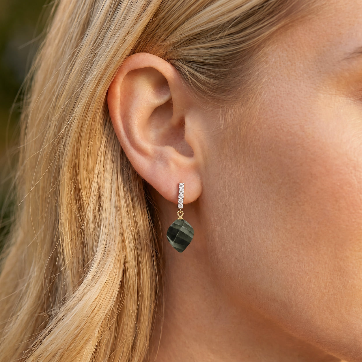 Yellow Gold Earrings Sapphire 10K — Ofelia