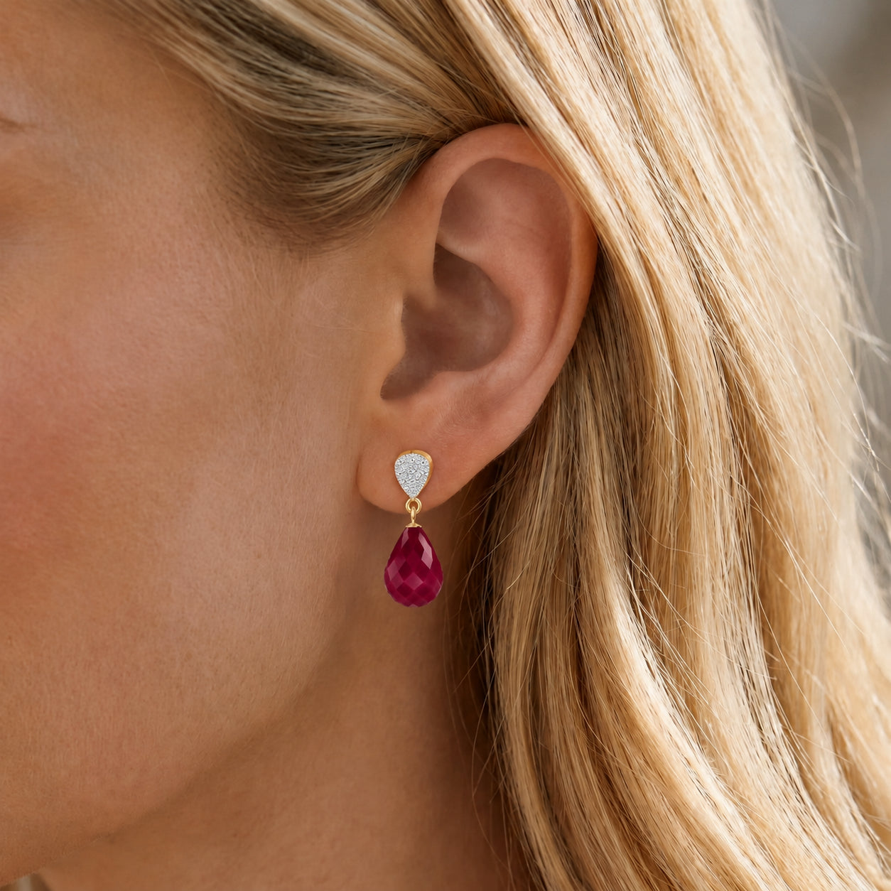 Yellow Gold Earrings Emerald 10K — Enrichetta