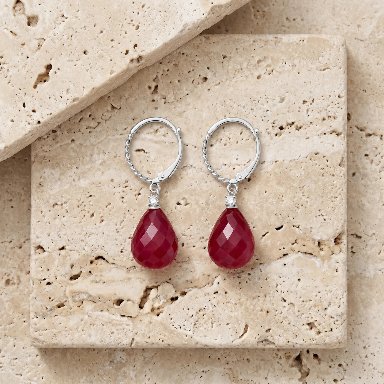 White Gold Ruby & Diamond — Mariaelena