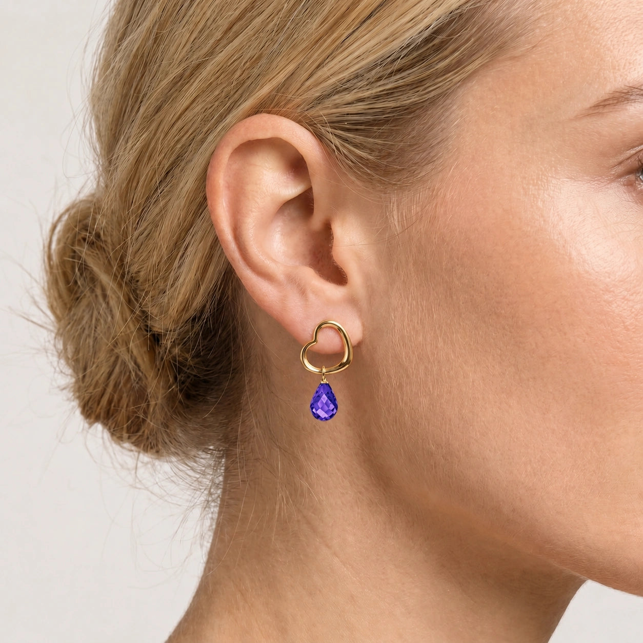Yellow Gold Earrings Amethyst 10K — Fiordaliso