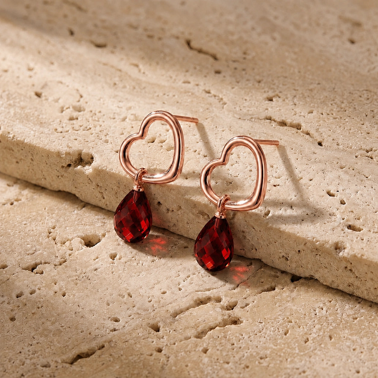 Rose Gold Earrings Garnet 10K — Fiordaliso