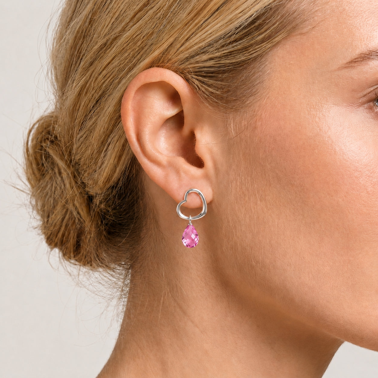White Gold Earrings Ruby 10K — Fiordaliso