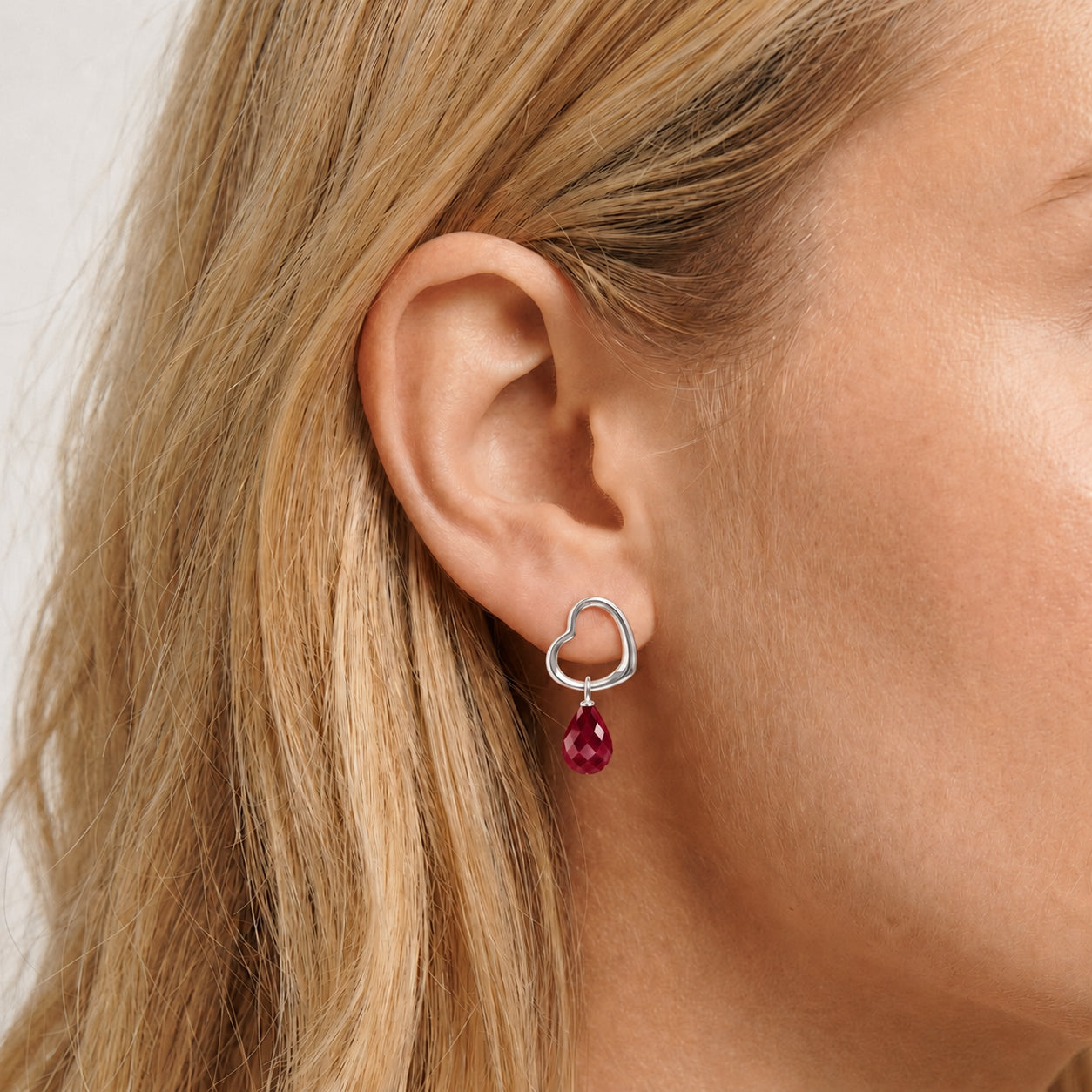 White Gold Earrings Sapphire 10K — Fiordaliso
