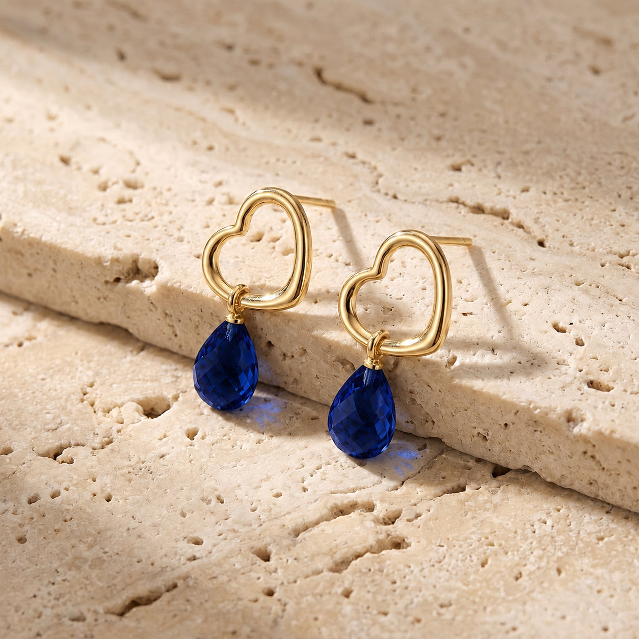 Yellow Gold Earrings Emerald 10K — Fiordaliso