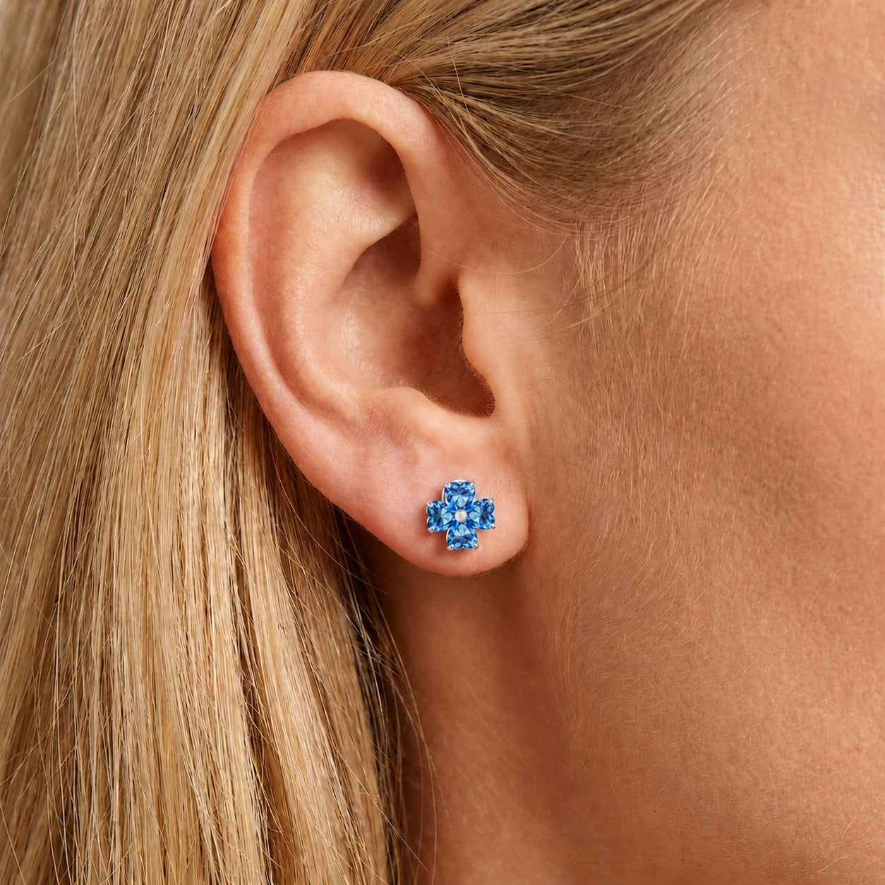 White Gold Blue Topaz — Mariaemerenziana