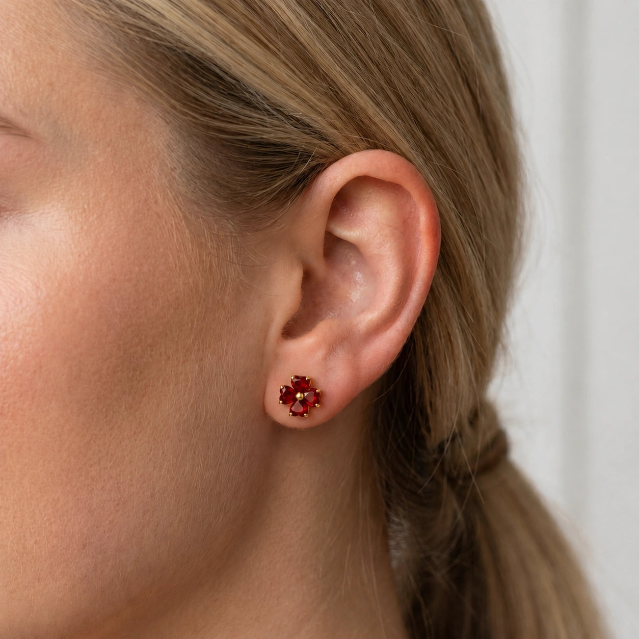 Yellow Gold Garnet — Mariaemerenziana