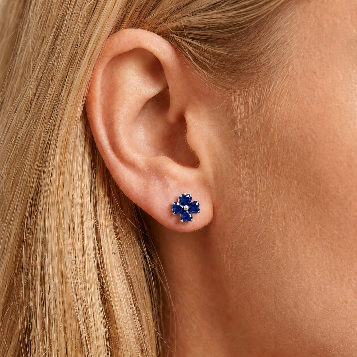 White Gold Sapphire — Mariaemerenziana