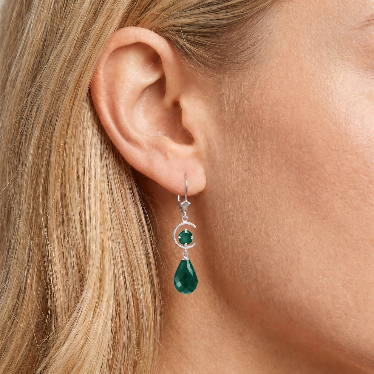 White Gold Emerald — Mariaemma