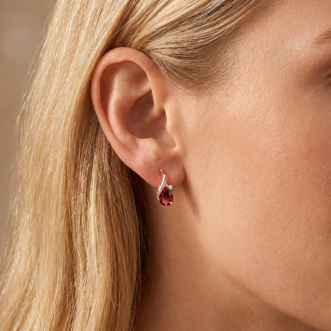Rose Gold Garnet & Diamond — Mariaenrica