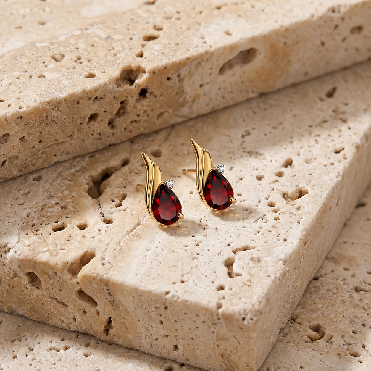 Yellow Gold Garnet & Diamond — Mariaenrica