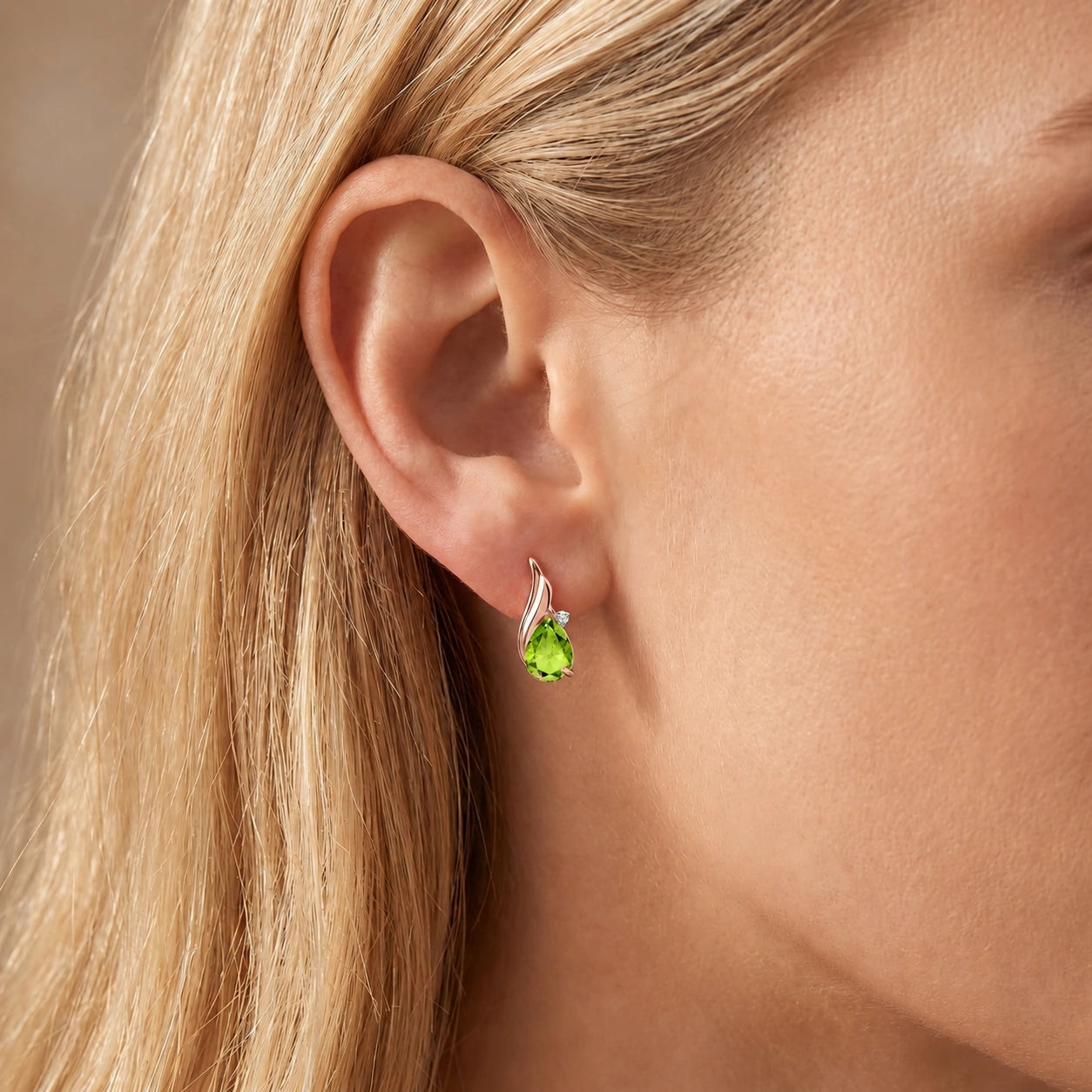 Rose Gold Peridot & Diamond — Mariaenrica