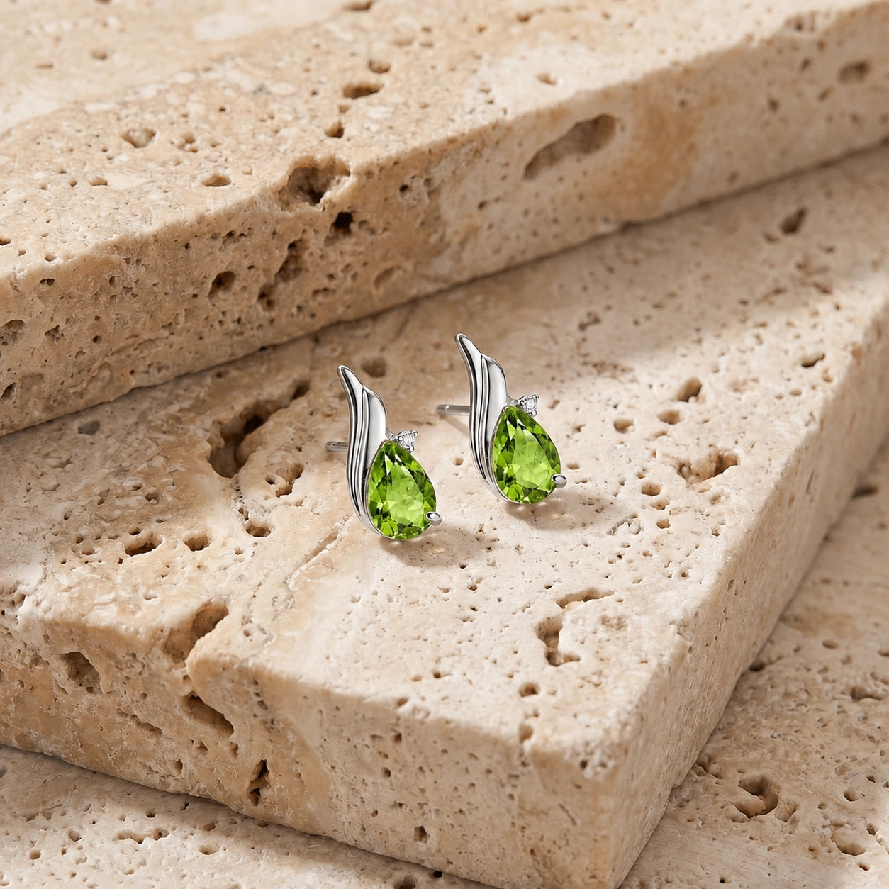White Gold Peridot & Diamond — Mariaenrica
