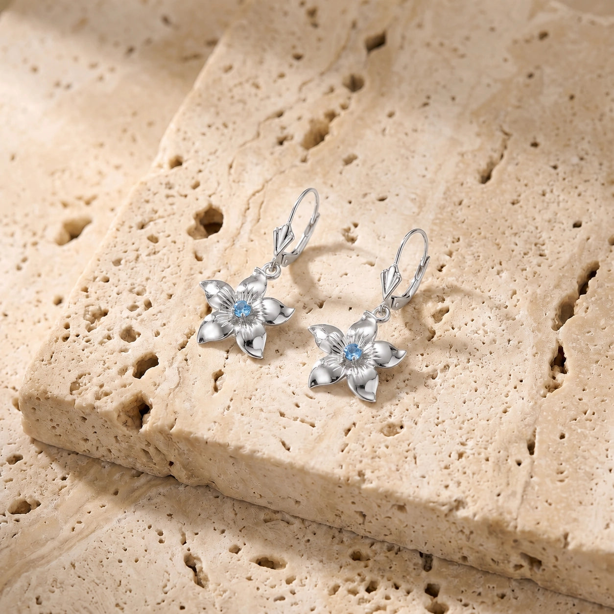 White Gold Blue Topaz — Mariaernesta