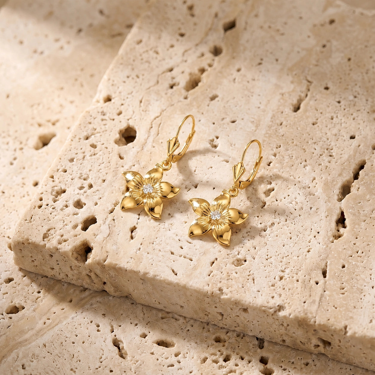 Yellow Gold Diamond — Mariaernesta