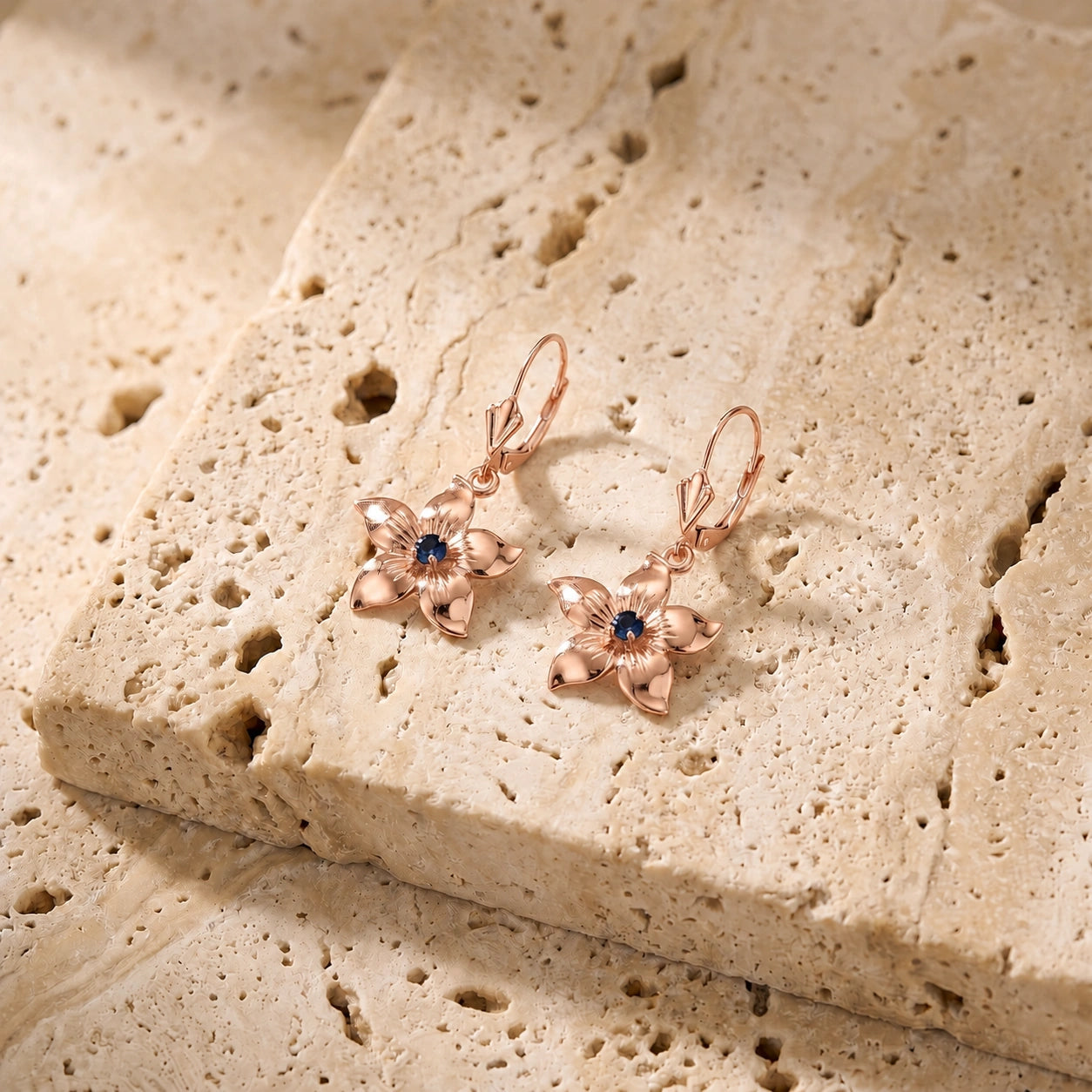 Rose Gold Sapphire — Mariaernesta