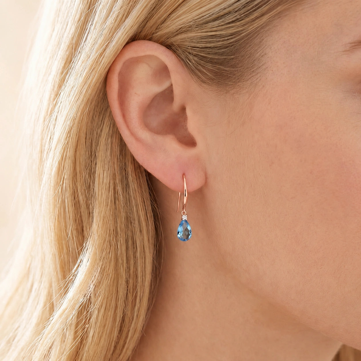 Rose Gold Diamond & Blue Topaz — Mariaersilia