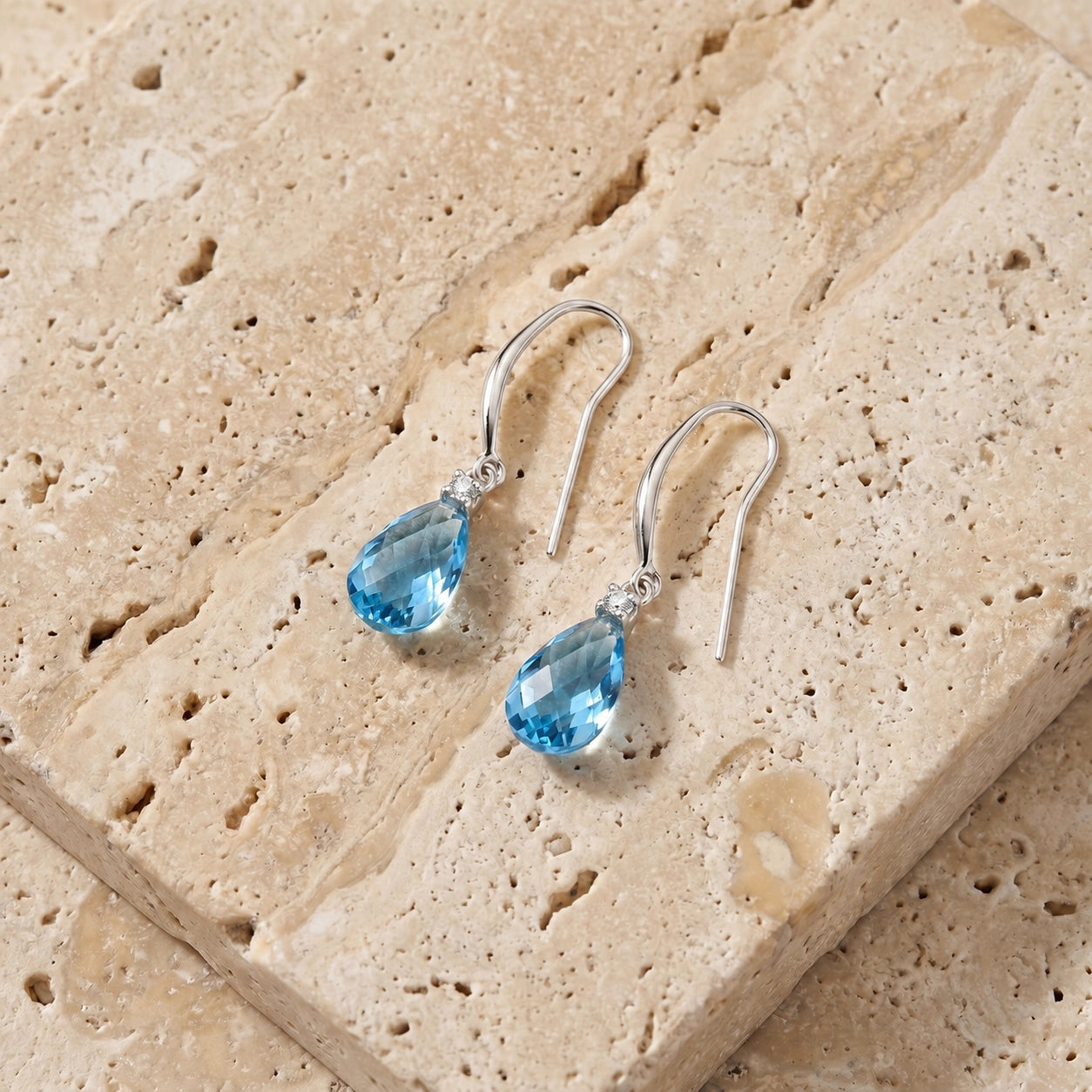 White Gold Diamond & Blue Topaz — Mariaersilia