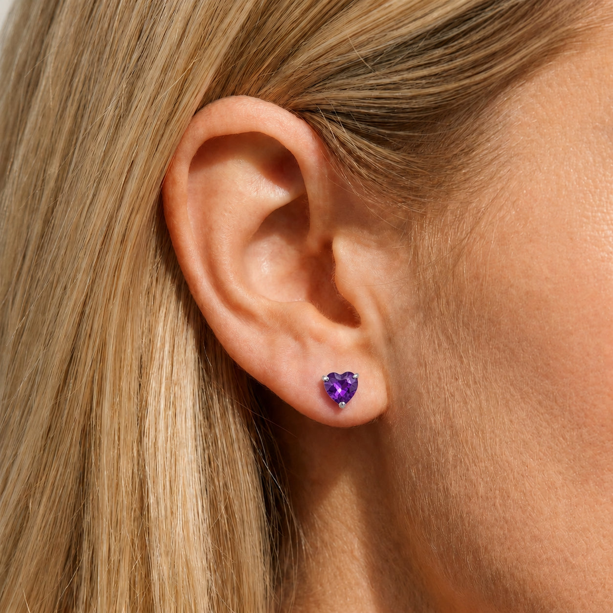 White Gold Grace Earrings Amethyst 10K — Minerva
