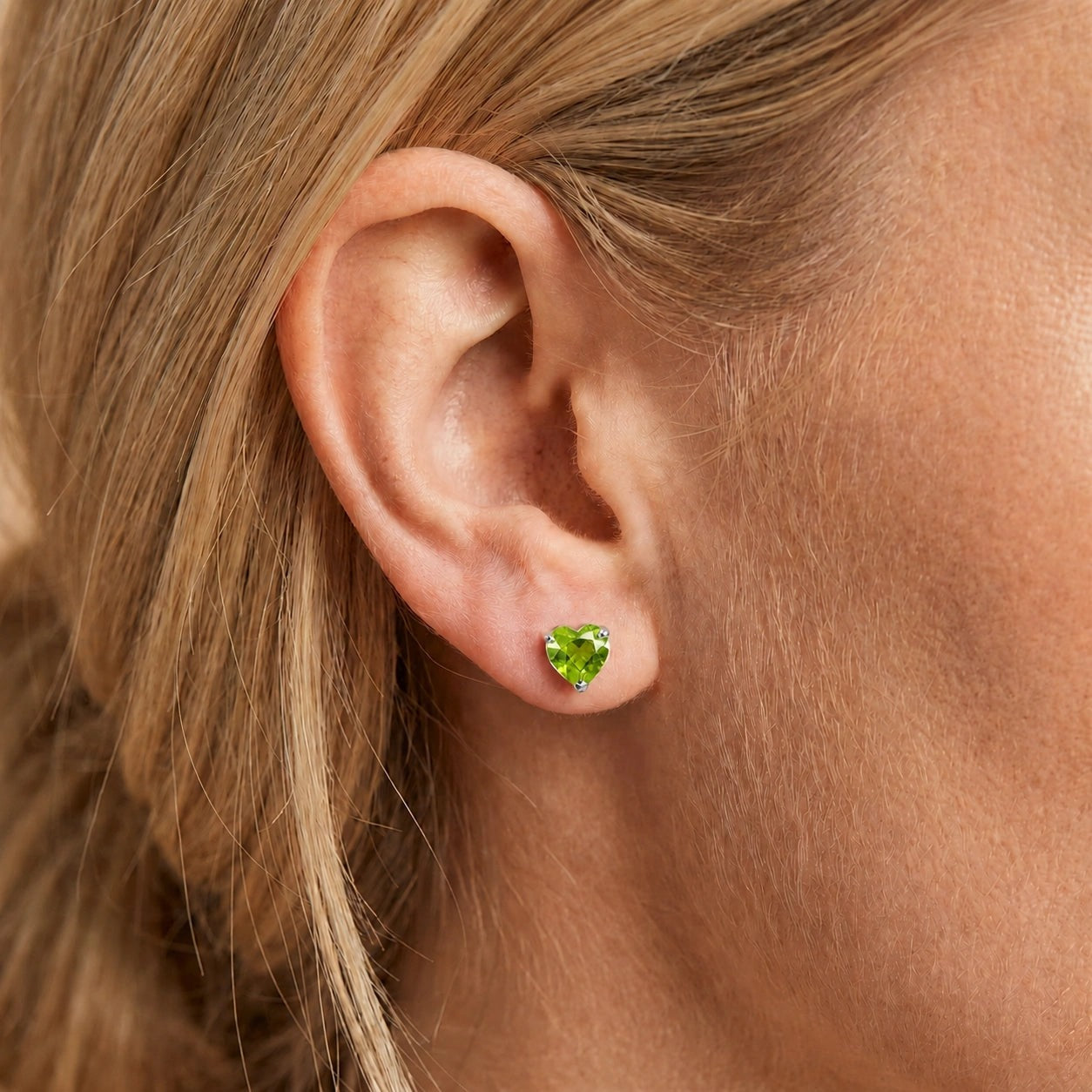 White Gold Grace Earrings Peridot 10K — Minerva