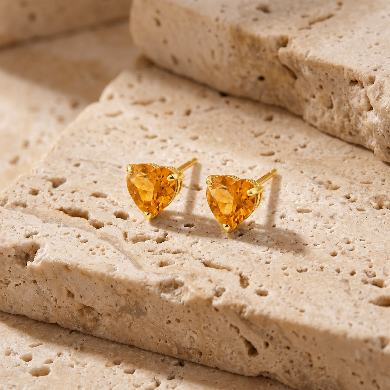 Yellow Gold Grace Earrings Garnet 10K — Minerva
