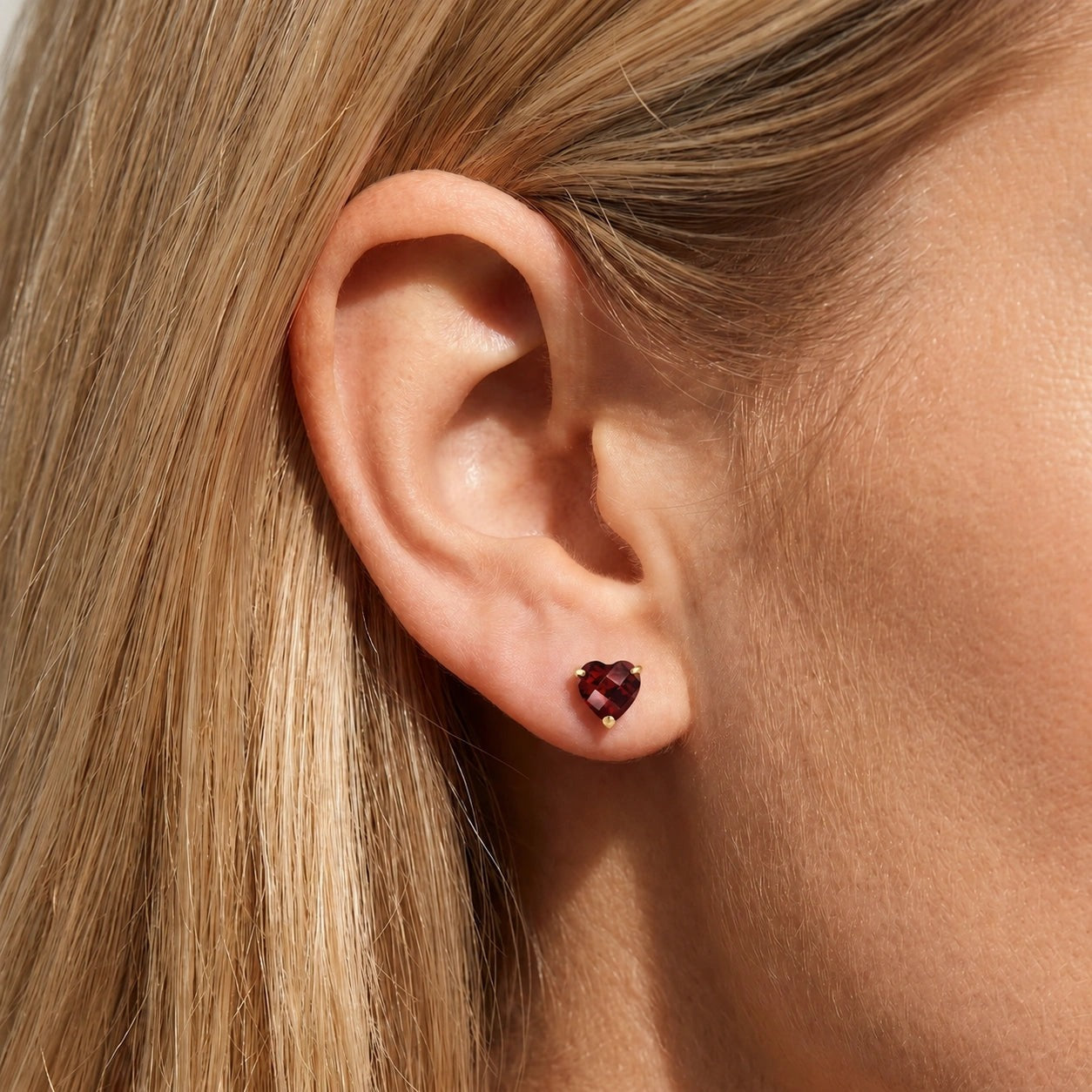 Yellow Gold Grace Earrings Garnet 10K — Minerva