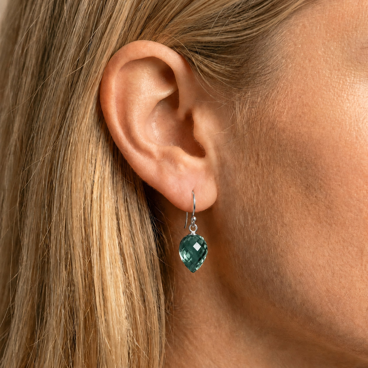 White Gold Earrings Blue Topaz 10K — Camilla