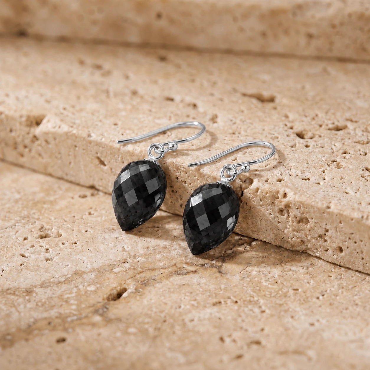White Gold Earrings Spinel 10K — Camilla