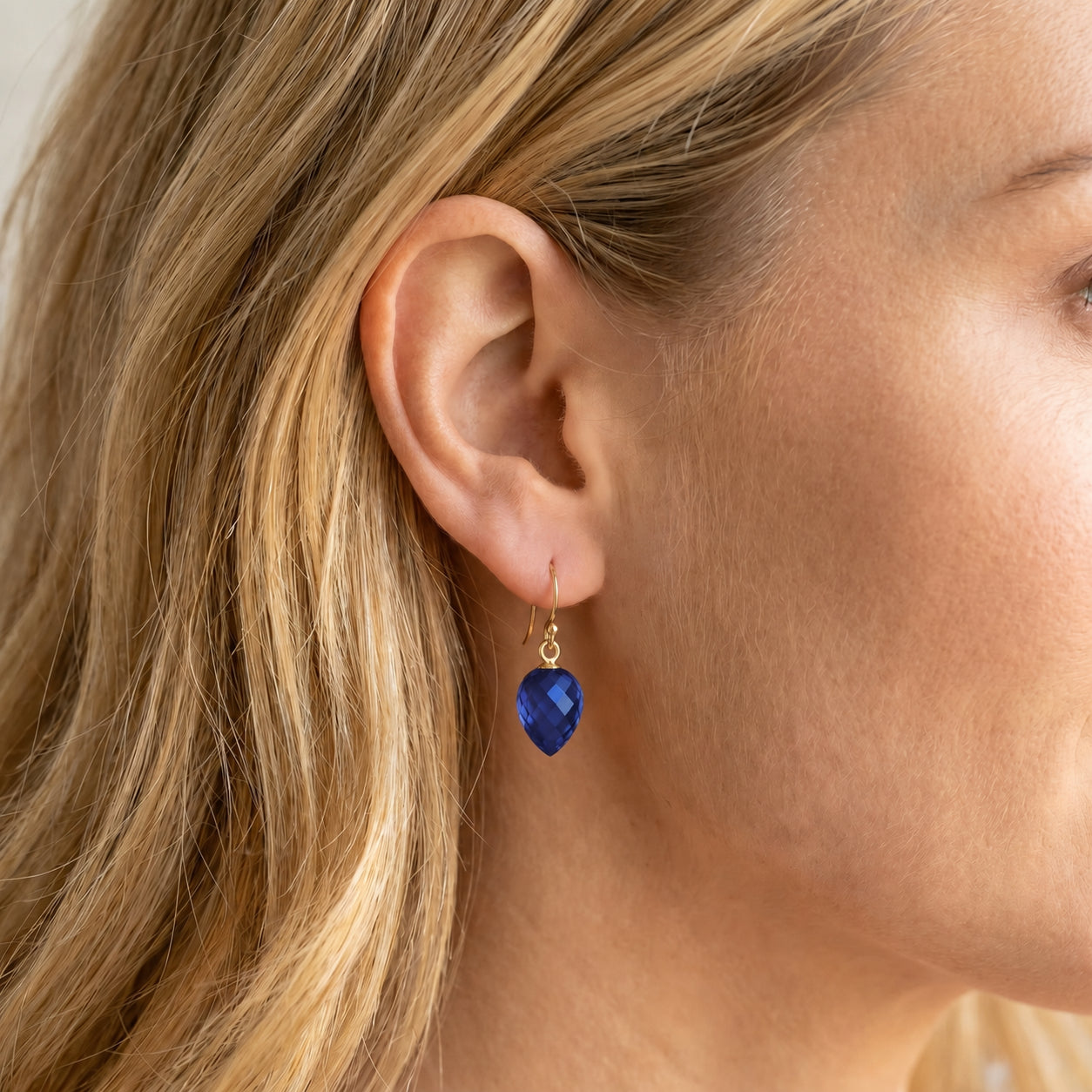 Yellow Gold Earrings Ruby 10K — Camilla