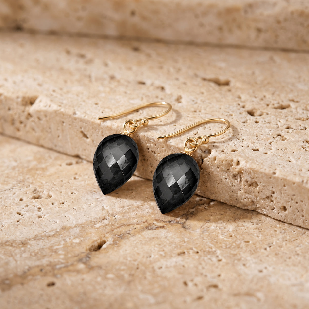 Yellow Gold Earrings Sapphire 10K — Camilla