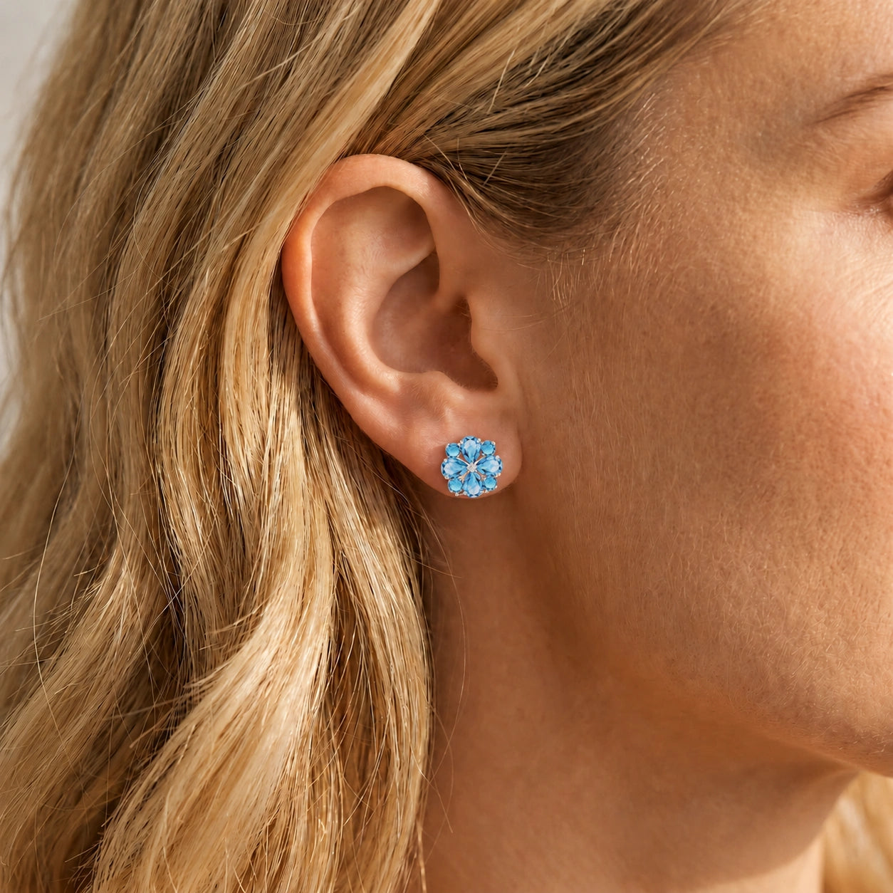 White Gold Grace Earrings Tanzanite 10K — Eliana
