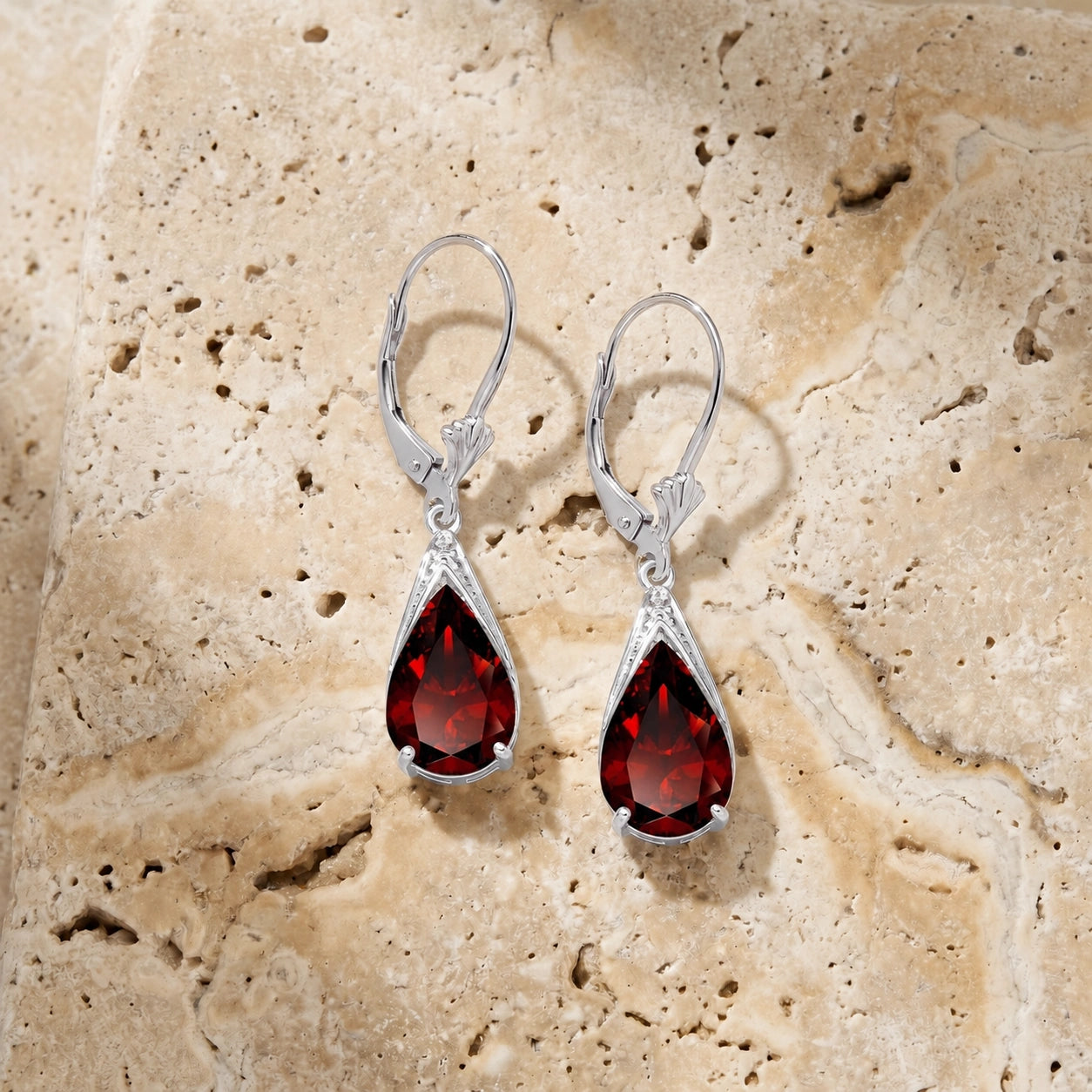 White Gold Garnet — Mariaeusebia