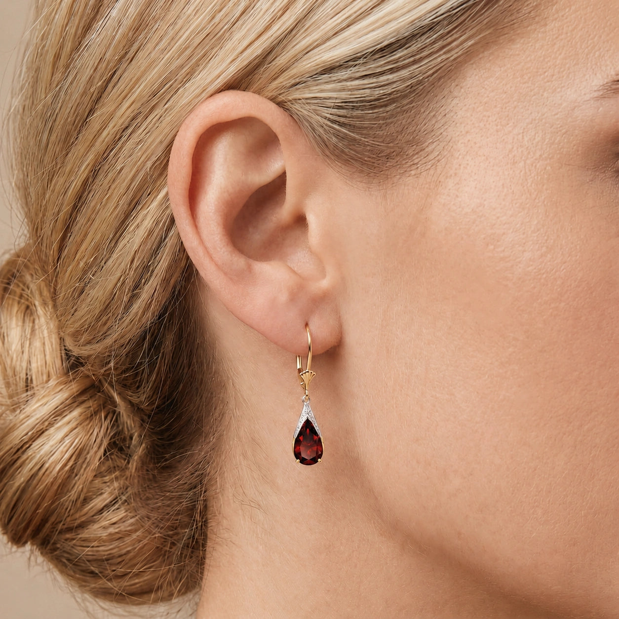 Yellow Gold Garnet — Mariaeusebia