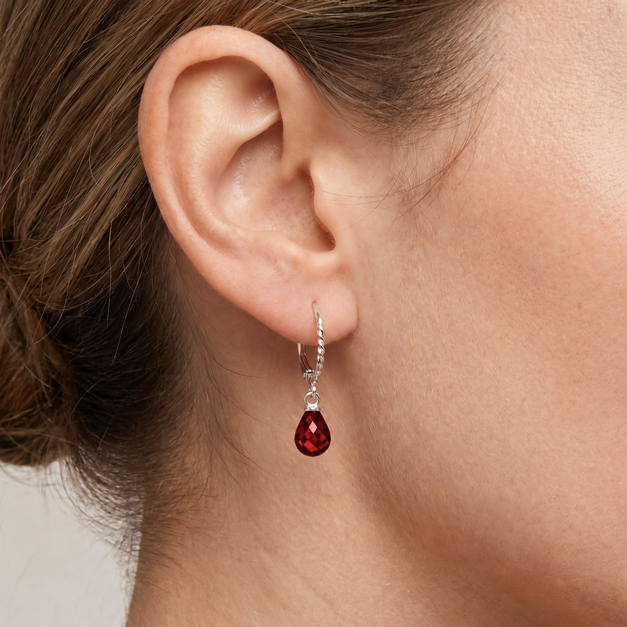 White Gold Garnet — Mariafabiola