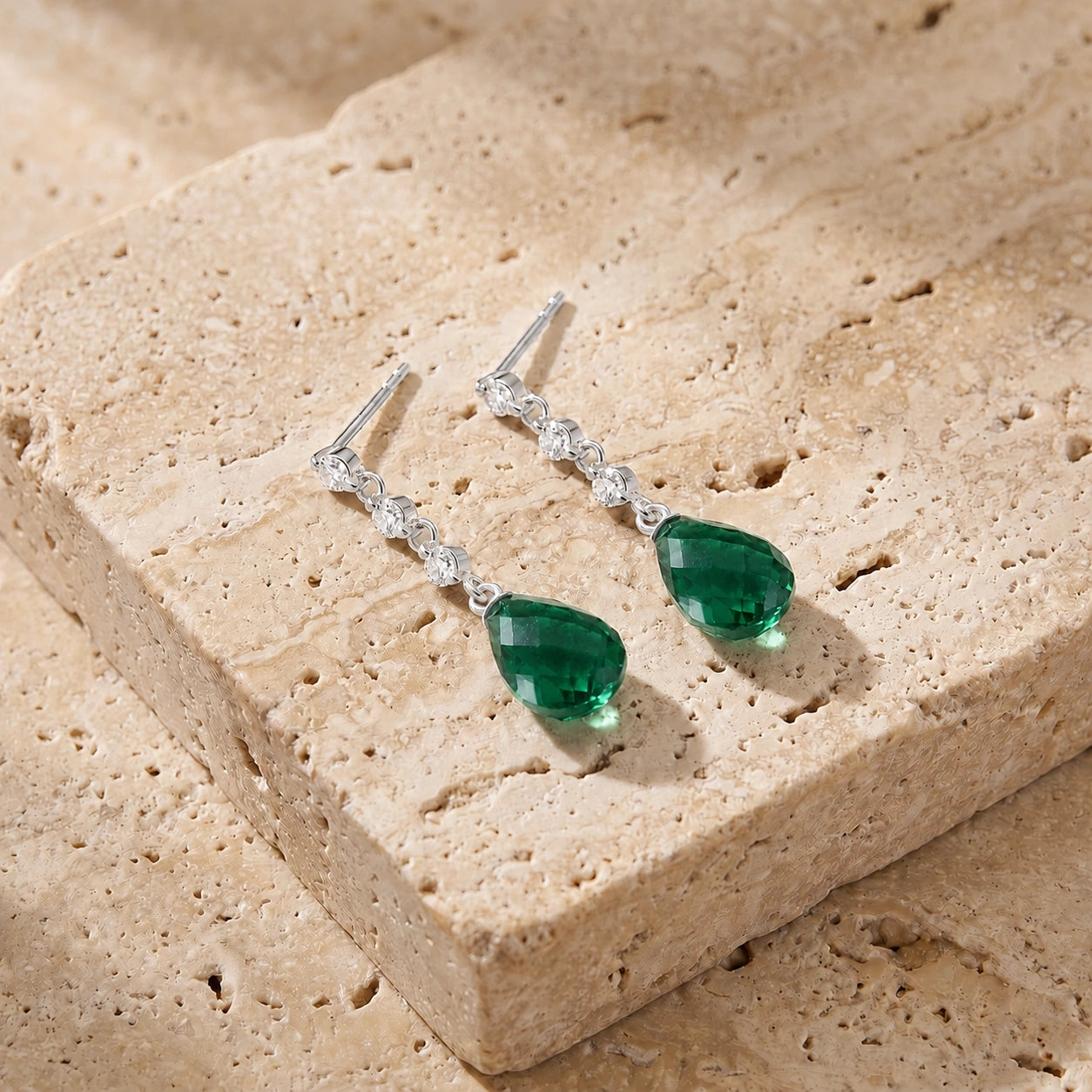 White Gold Diamond & Emerald — Mariafabrizia