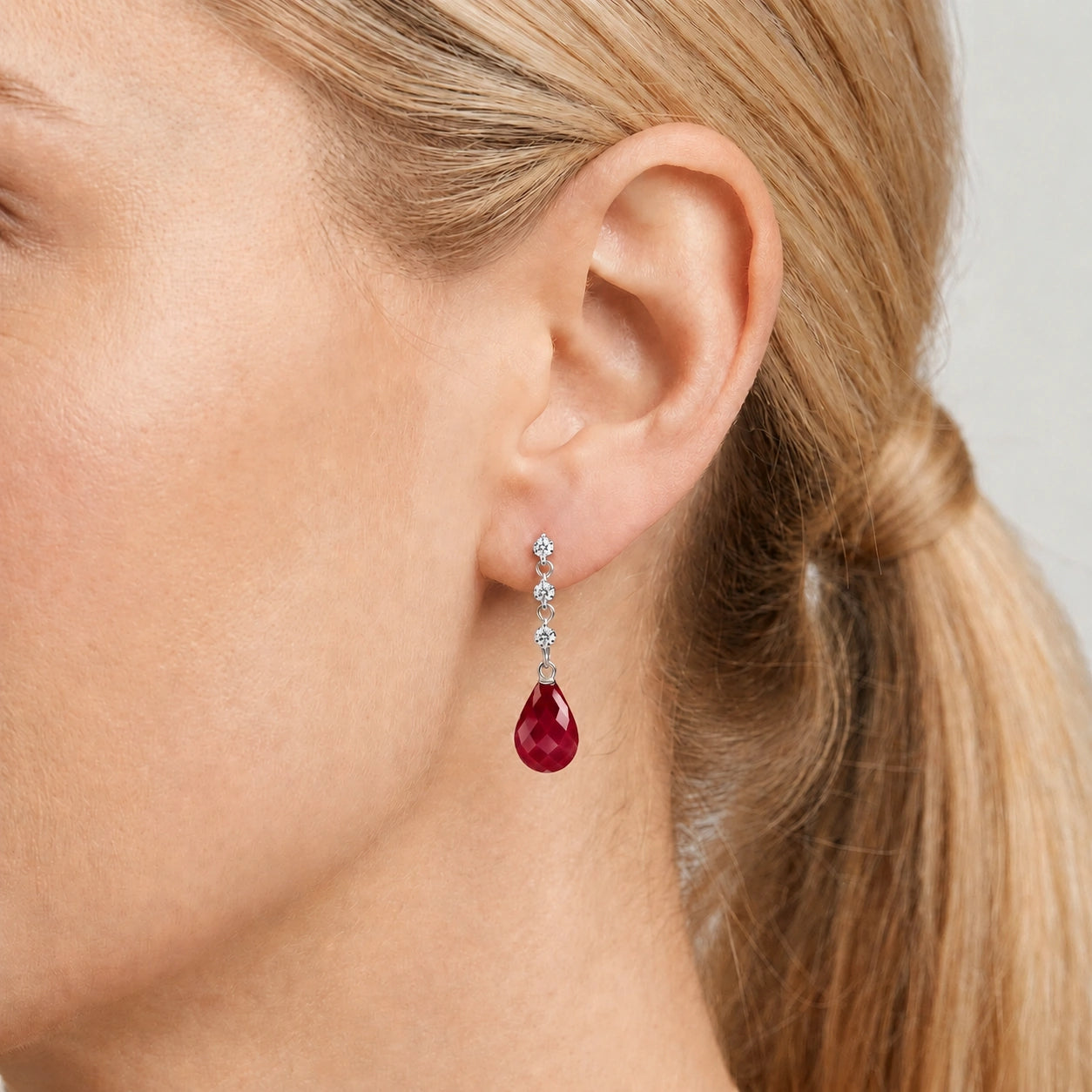 White Gold Diamond & Ruby — Mariafabrizia