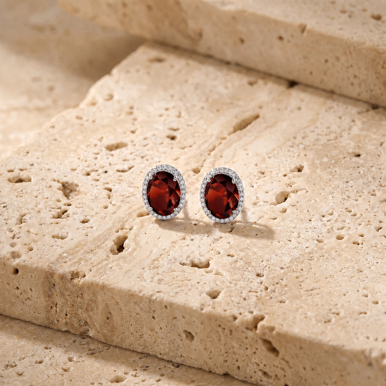 White Gold Earrings Garnet 10K — Donatella