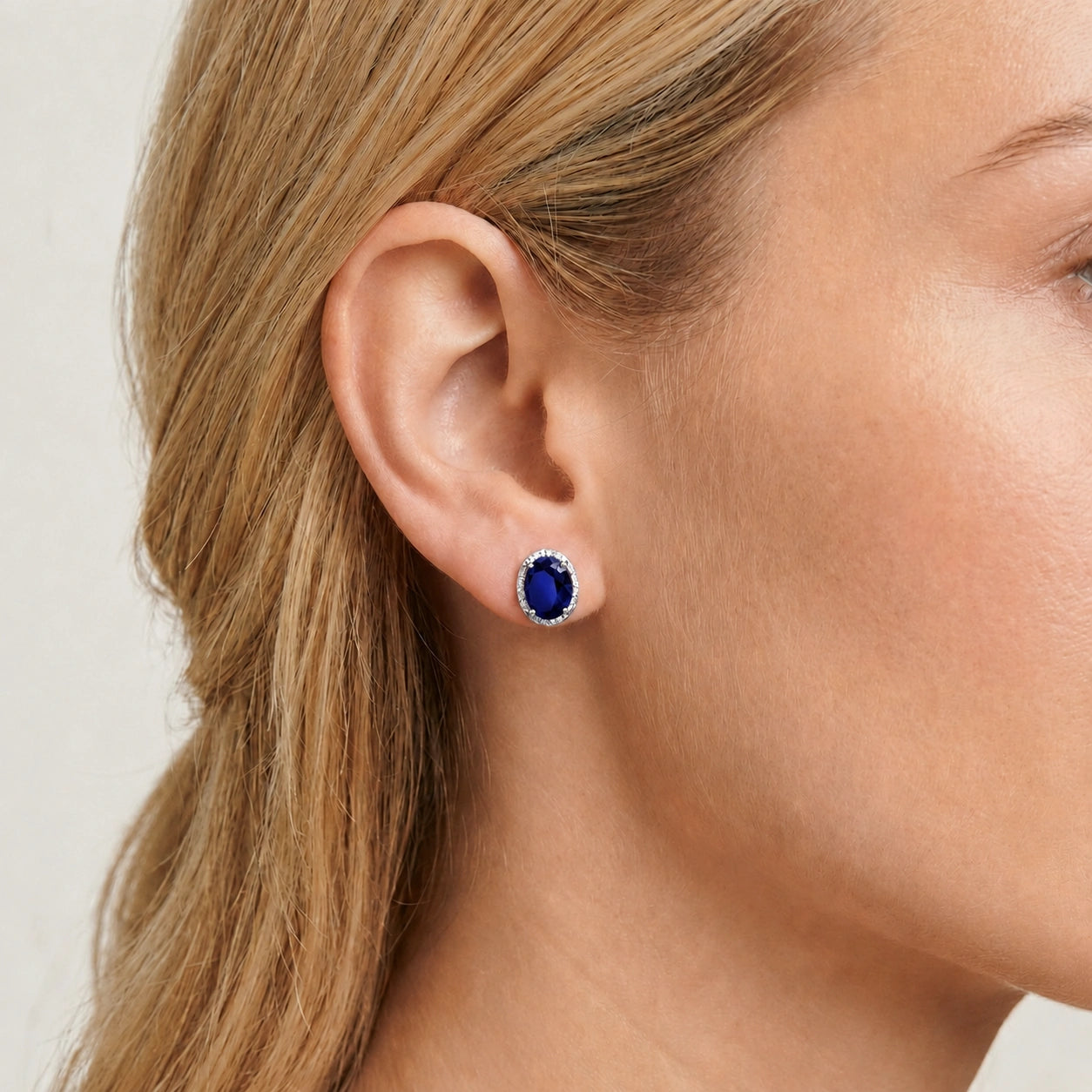 White Gold Earrings Sapphire 10K — Donatella